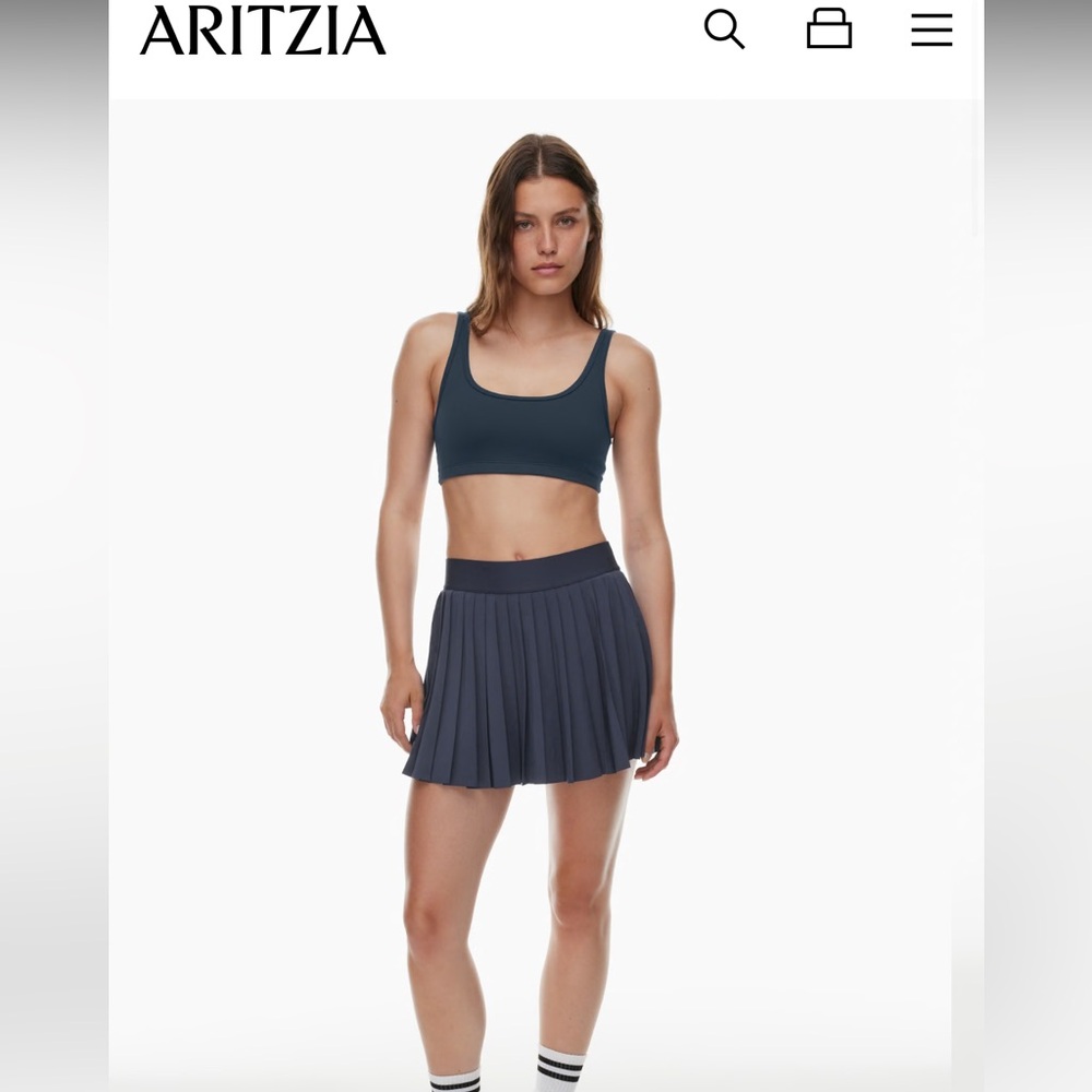 ARITZIA navy tennis skort NWOT